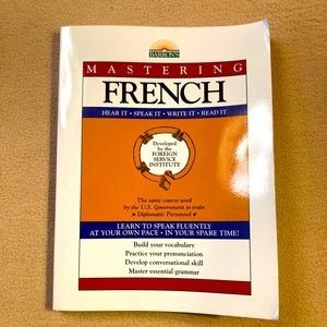 French language soft back book, translated English/French useful phrases words